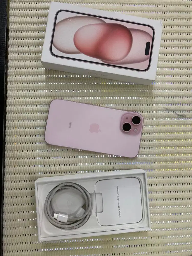 Iphone 15 128GB IBOX Garansi On-September 2026