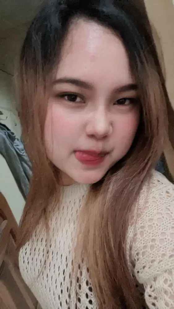 Cari loker host live