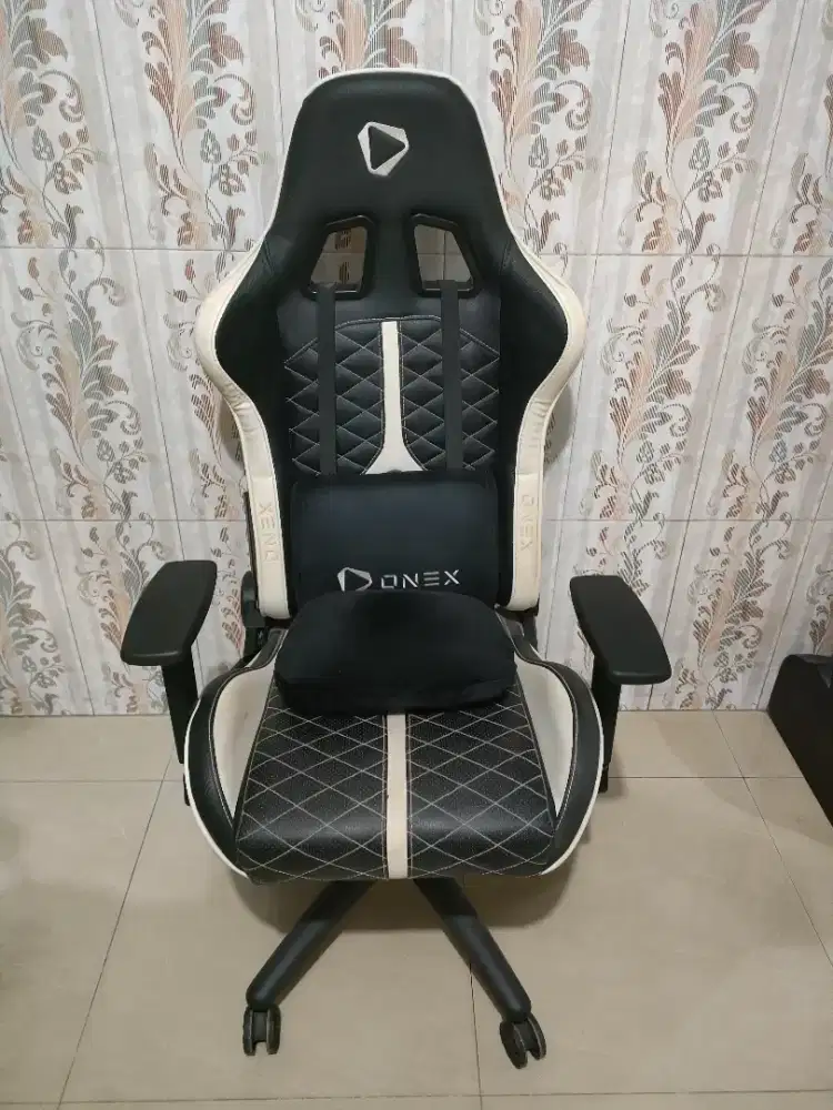 Kursi Gaming Onex - GX6