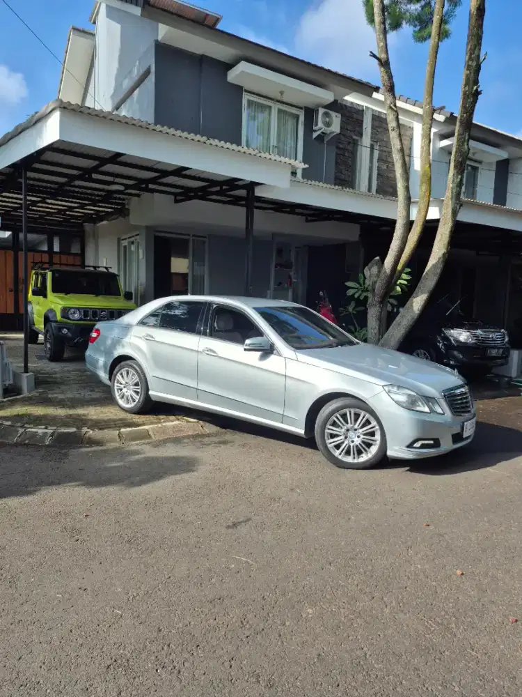 For sale mercedes benz e300 elegance