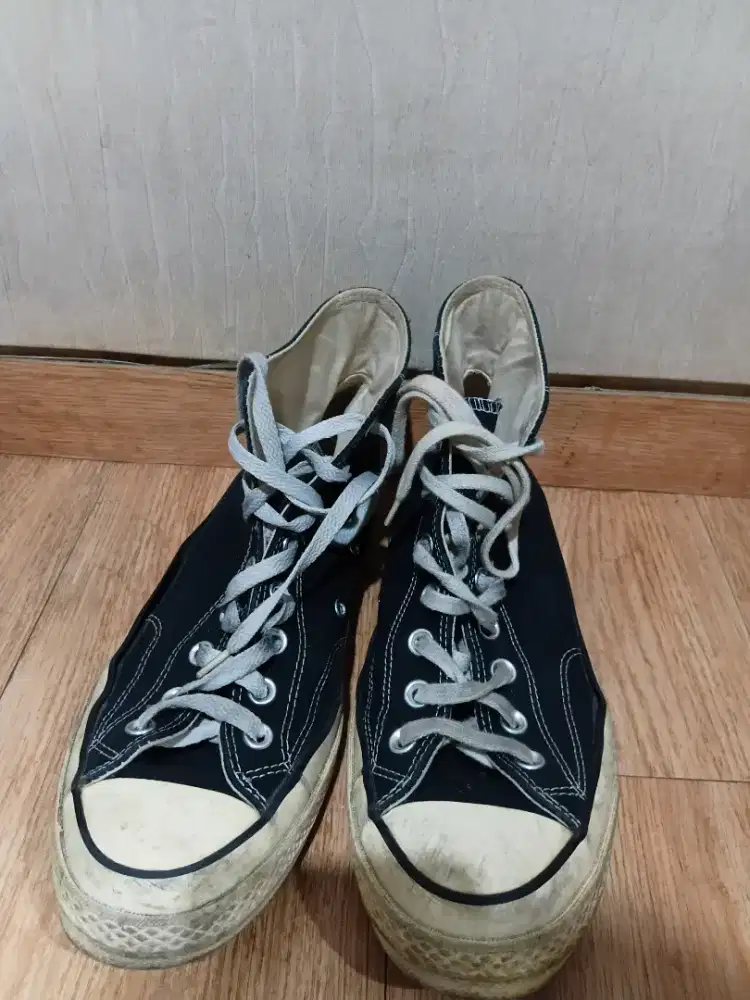 DIJUAL SEPATU CONVERSE SIZE 43 ORI