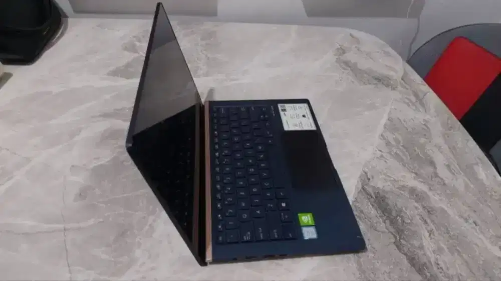 [BU] Asus Zenbook UX434FL i7 8565 16GB 1TB SSD MX250 2GB W11 14.0 FHD