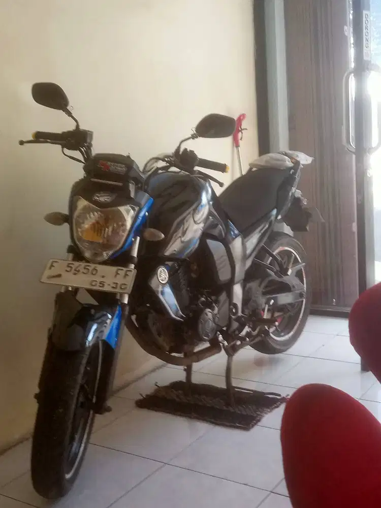 Motor Byson 2014 mulus, surat komplit, pajak hidup