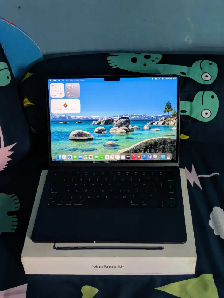 Macbook Air M2 8/256gb Fullset