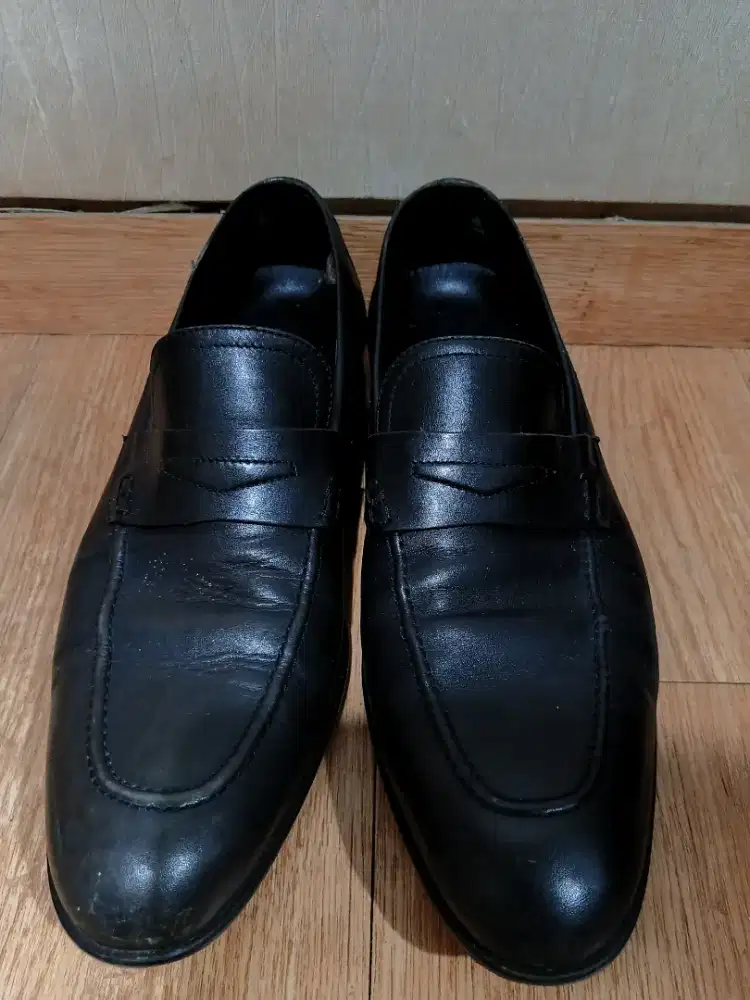 DIJUAL SEPATU BOSS SIZE 42 ORI