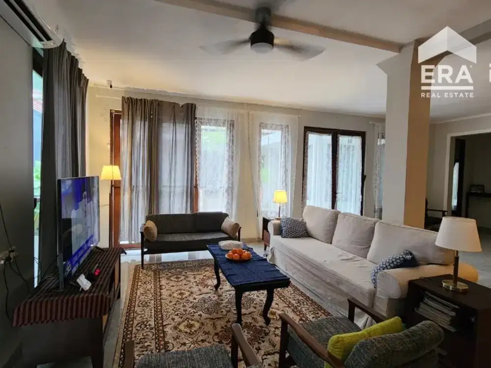 DISEWAKAN RUMAH FULL FURNISHED SOLO DEKAT SOLO SQUARE MALL