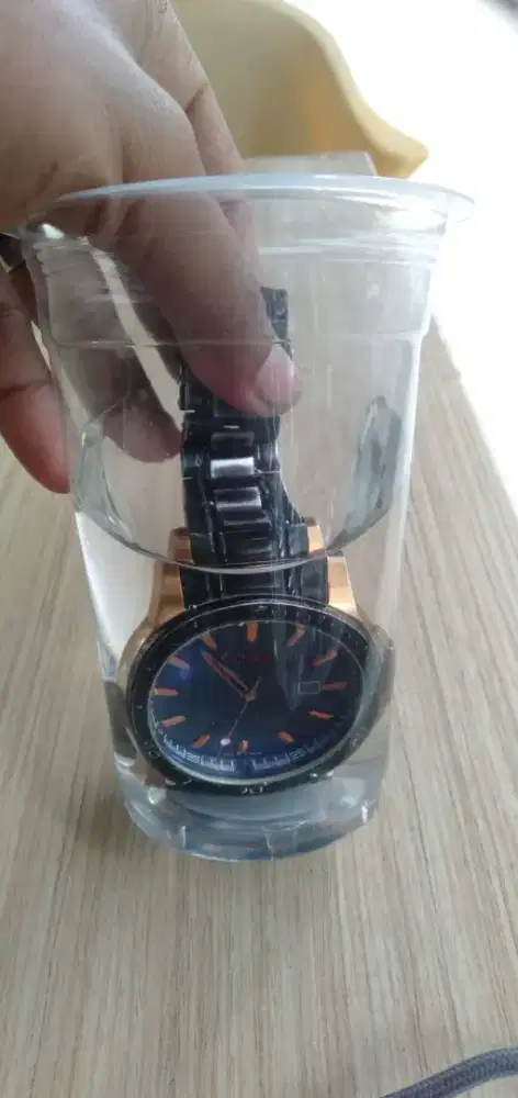 Di jual jam tangan Bonia asli dan lkp no minus wa dan hp buruan