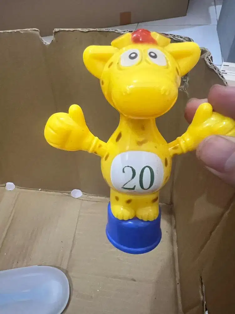 Dibutuhkan Pengasuh Anak