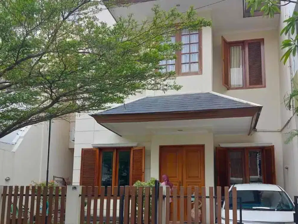 Rumah di Pondok Indah Jakarta Selatan