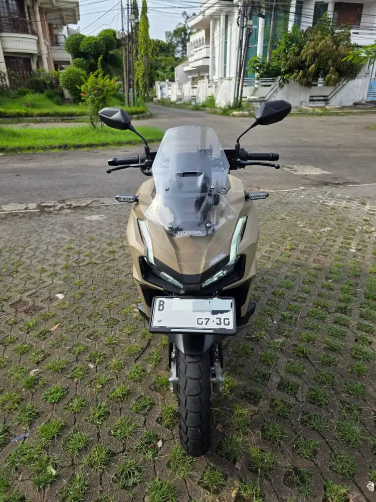 DIJUAL ADV 160 ABS TAHUN 2025 KM RENDAH