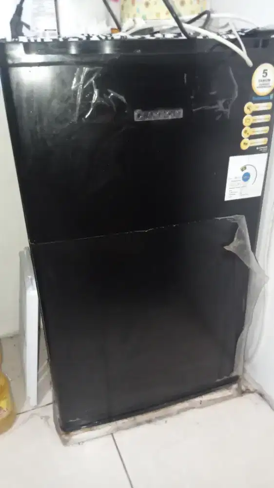 KULKAS ANAK KOST 1 PINTU