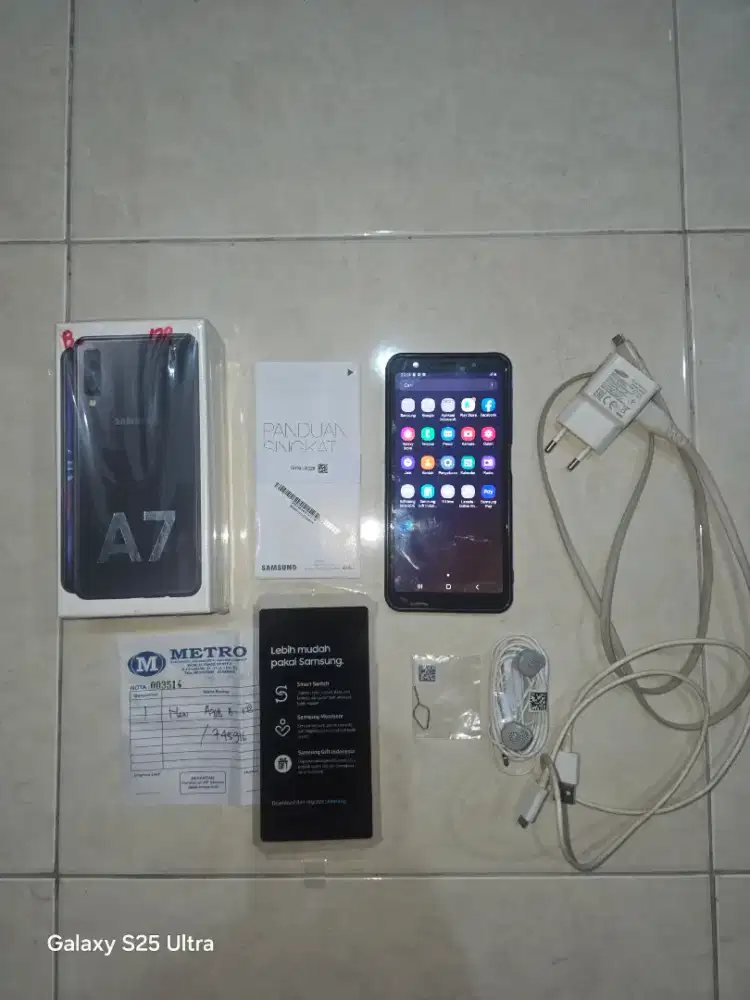 Jual Samsung A7 2018 RAM 6GB Full Set kondisi Normal