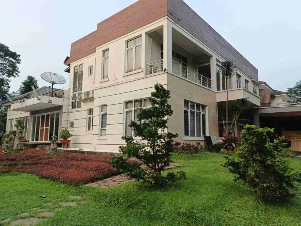 Dijual Rumah Mewah The Green BSD Bagus