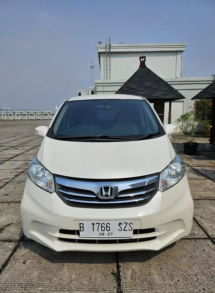 Honda Freed PSD Facelift Automatic 2012 Murah