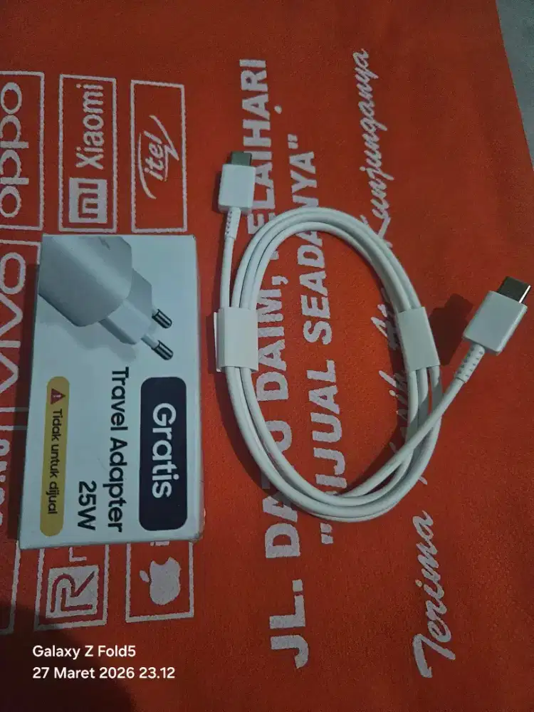Carger orri samsung 25watt..bawaan hp 100%orri..blm dipakai
