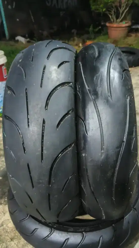 Ban copotan NMAX sepasang ukuran 110/70-130/70 ring 13