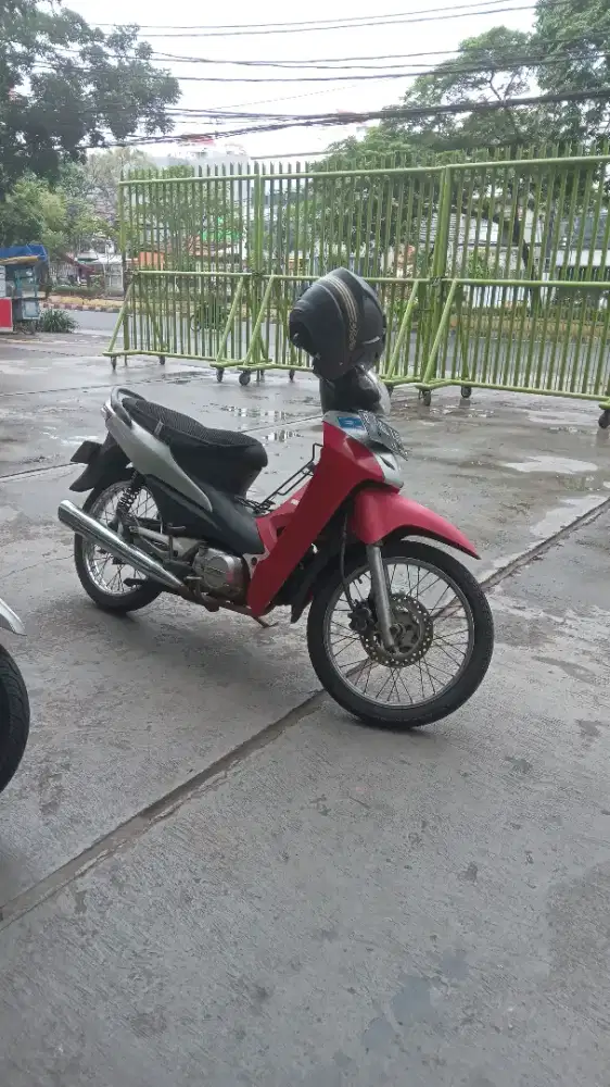 Dijual supra fit new 2006