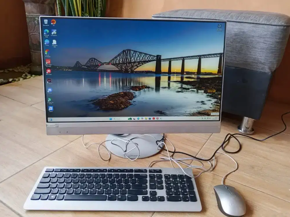 Pc aio lenovo ideacentre 520 design/i7-8700/8GB/2TB/Radeon 2GB/24 FHD