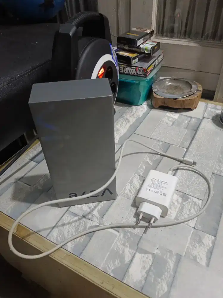 VIVO V27e Ram 8+8/256 4G FULLSET NOMINUS
FC FP ON DI LAYAR, NFC ON