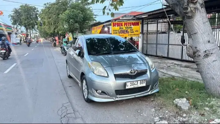 Jual Yaris bakpau 2009