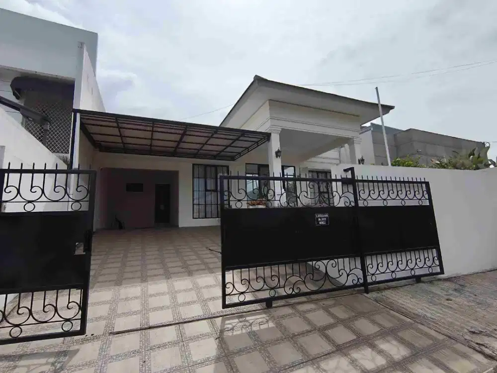 Rumah luas 1 lantai setiabudi Regency bagus untuk hunian & Di sewakan