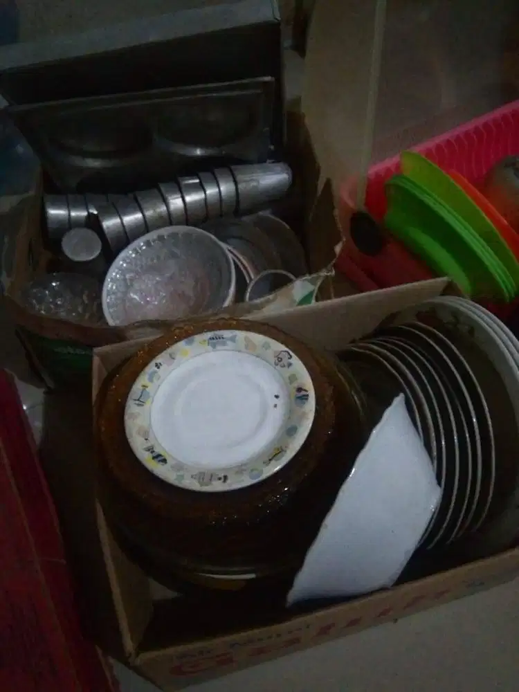 DIJUAL Paketan Piring & Mangkok Keramik / Kaca