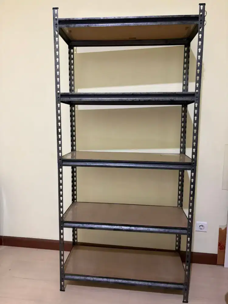 Preloved Rak 5 Tingkat

Ukuran 87 x 36 x 183 cm
Available 2 pcs