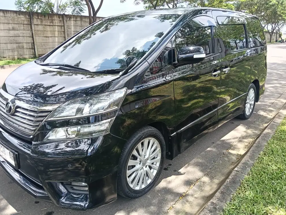 Toyota Vellfire 2010 Bensin