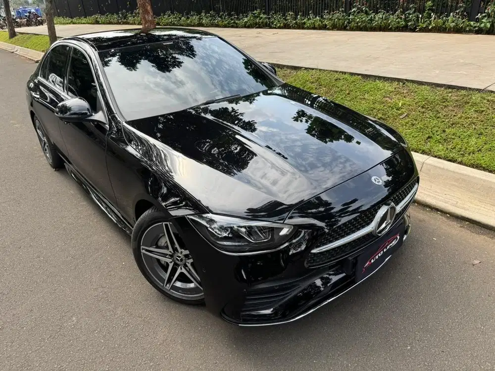 mercedes c300 2023 reg 2022 km7rb like new!1st hand!perfect condition!