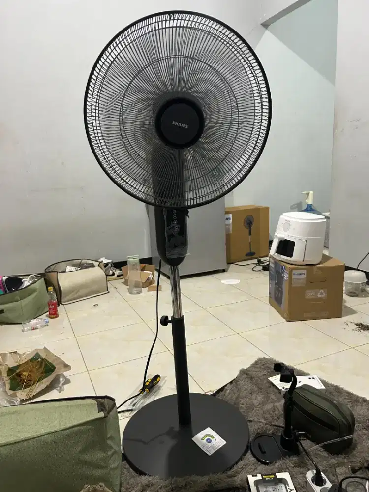 Philips Kipas Stand Up Remote Terbaru