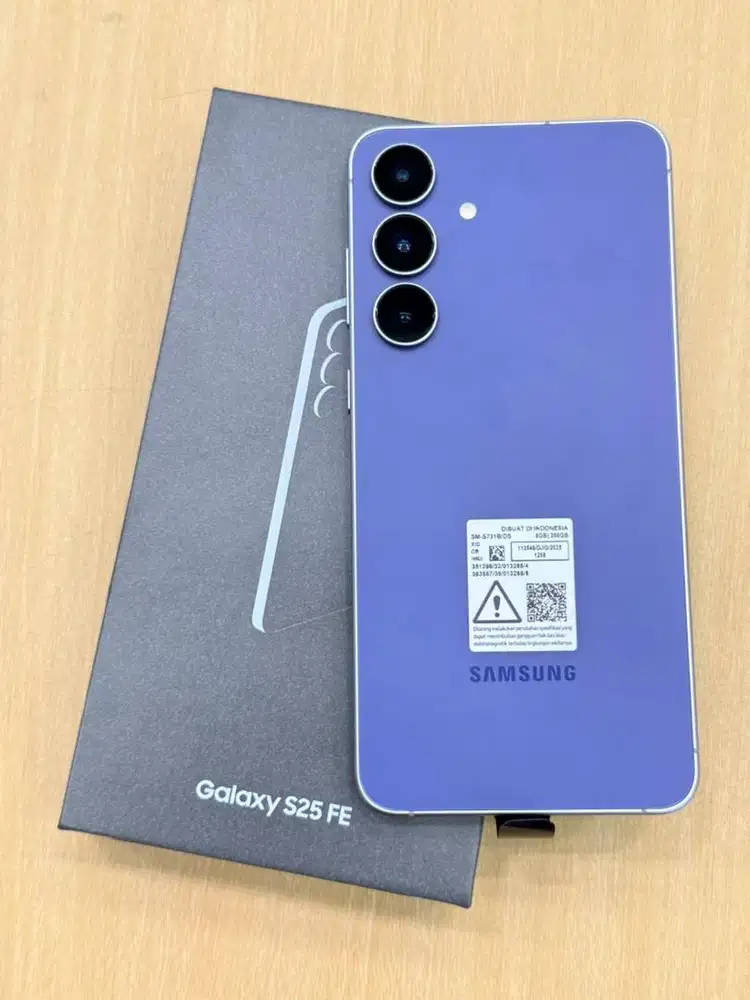 SAMSUNG S25 FE 8/256 - LIKE NEW 99% rasa baru