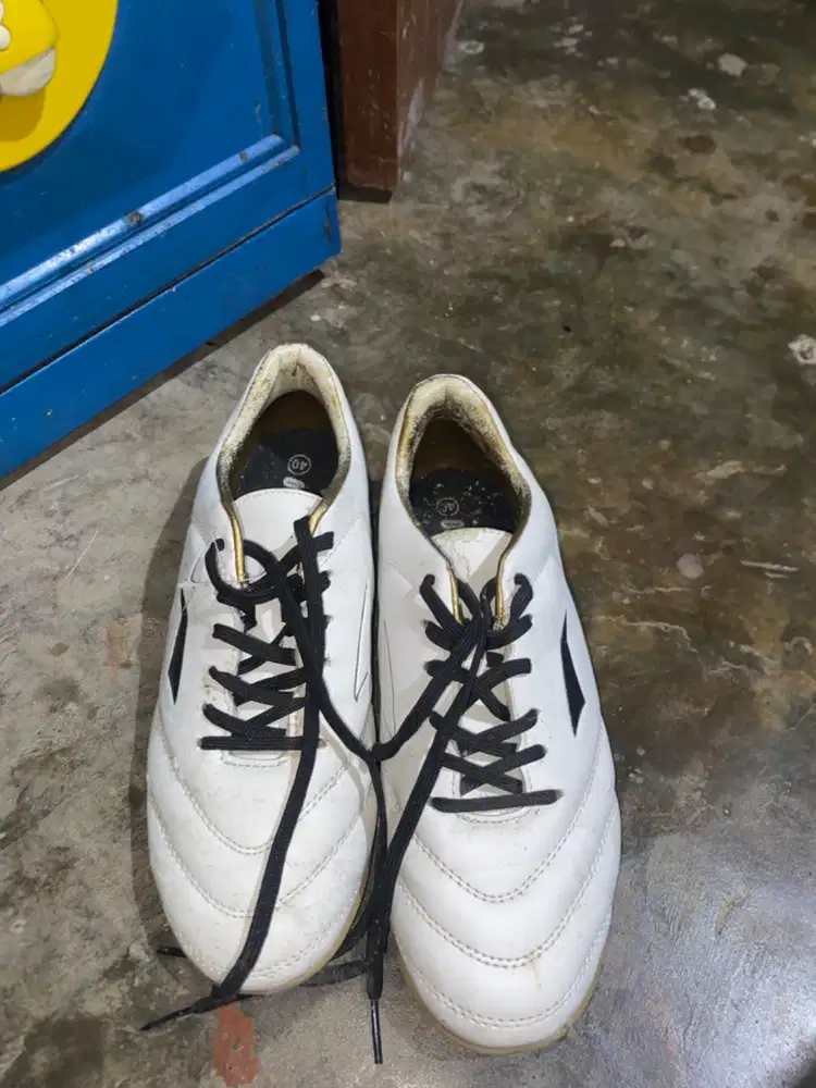 sepatu futsal,air pro ,ukuran 40
