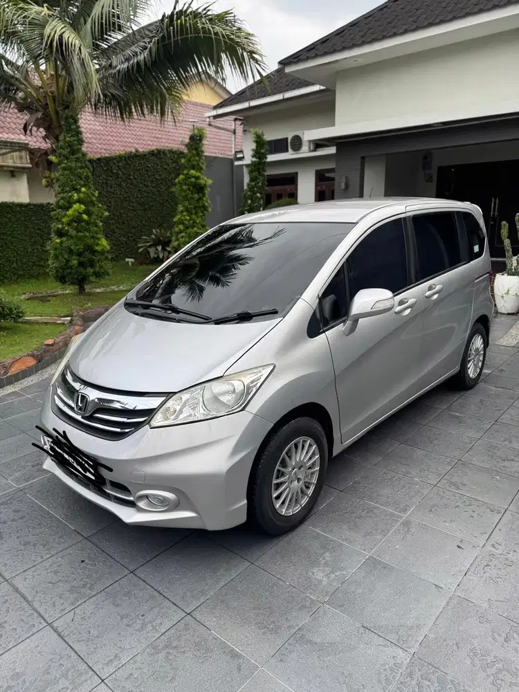 Honda Freed 2014 Bensin