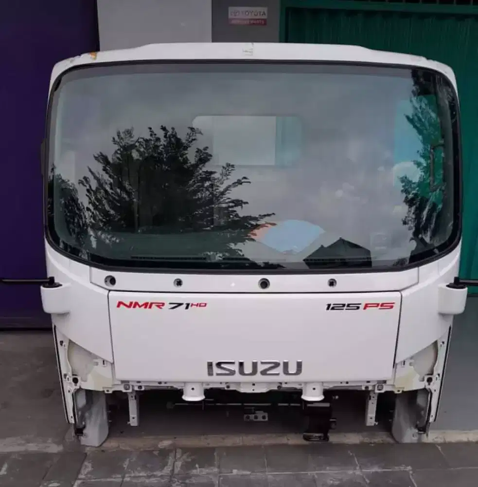 Kabin ElF giga ORI copotan