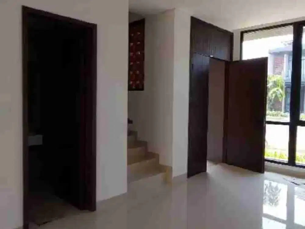 Rumah Emily tipe Elsa dengan KT 4+1 dan KM 3+1 hadap Utara