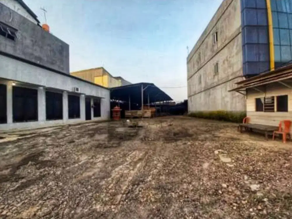 Dijual Murah Beli Tanah Bonus Bangunan di Pondok Bambu - Jak Tim Jalan As Ukr 2.200M2