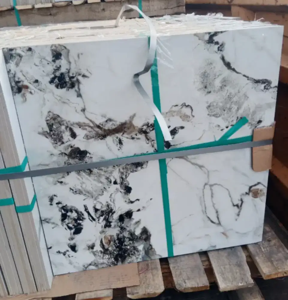 Granit ukuran 60x60 glossy