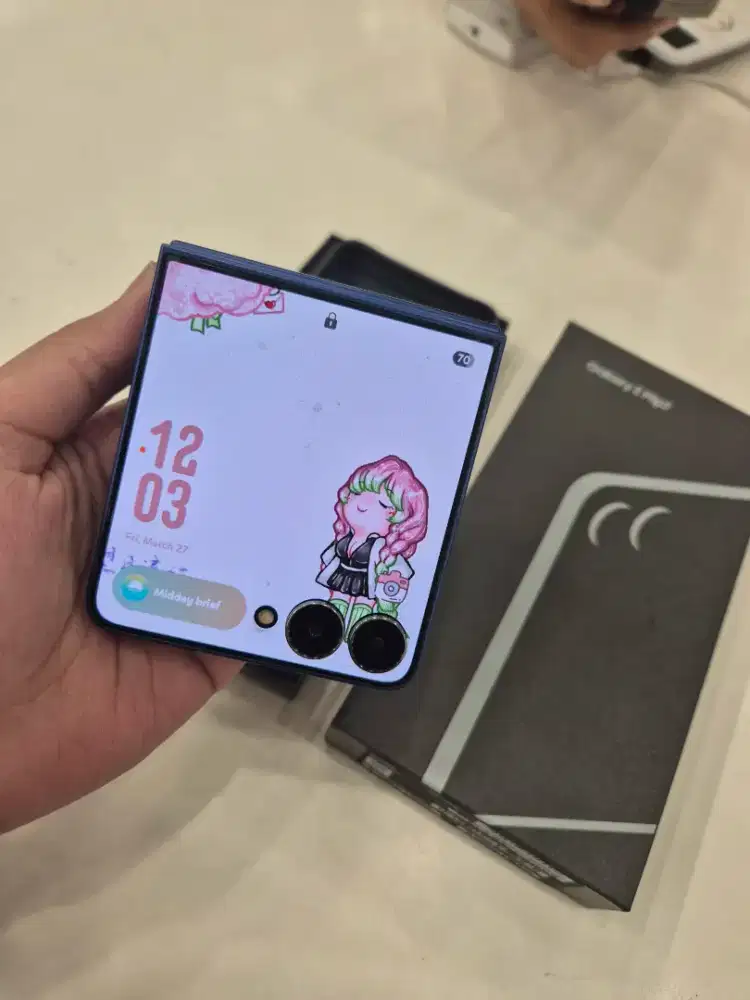 SAMSUNG Z FLIP 7 12/512 SEIN PROTEKSI ON 3 TAHUN (cek foto)