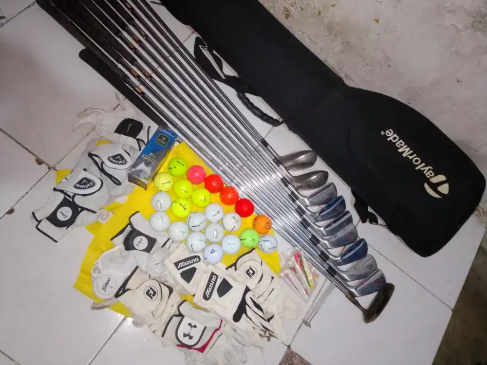 Jual stik golf merek tailormade ada 10batang +aksesoris