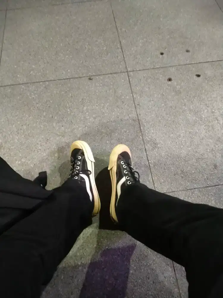 mencari lowongan pekerjaan