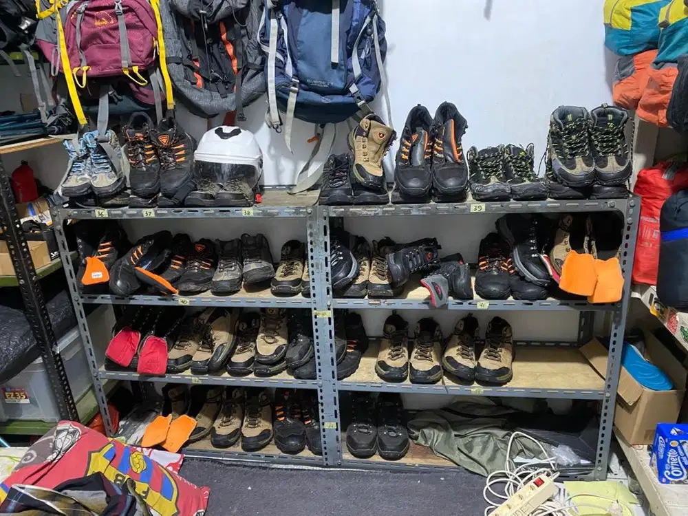 Dibutuhkan admin rental alat gunung