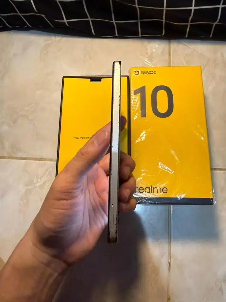 realme 10 8/128 fisik tidak mulus