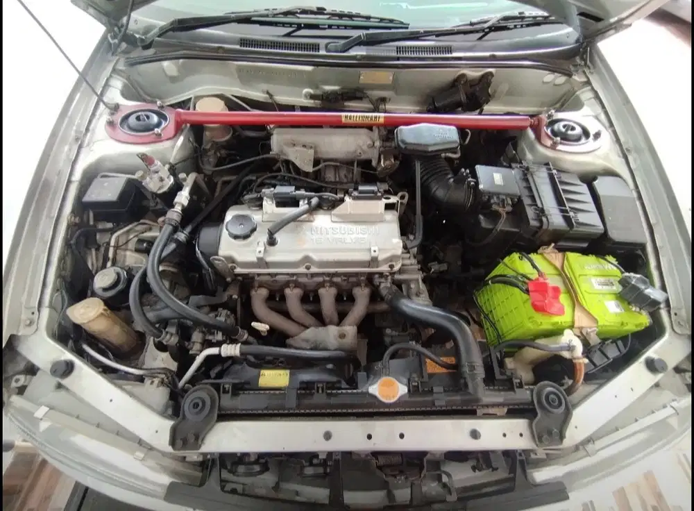 Mitsubishi Lancer 2001 Bensin