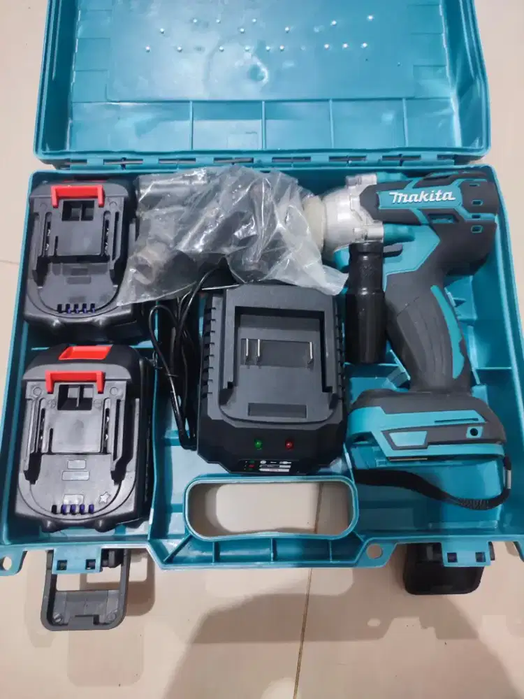 Bor Cordless Impact Makita