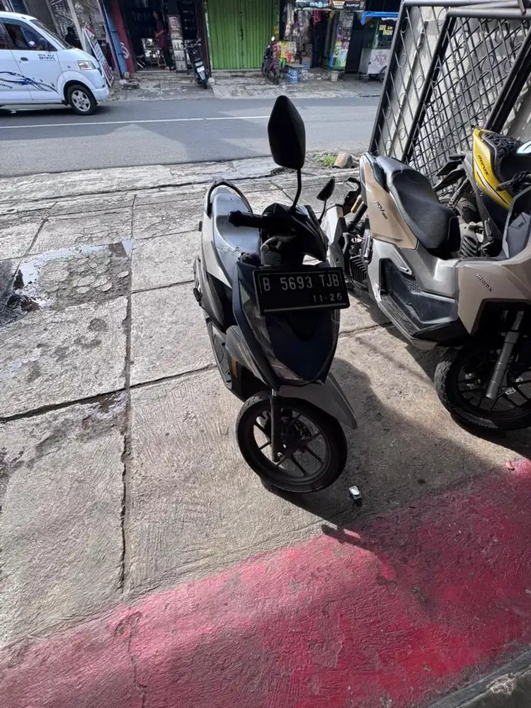 Honda Beat CBS 2021 Biru Silver Matte