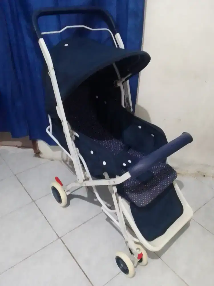 Stroller bekas siap pakai