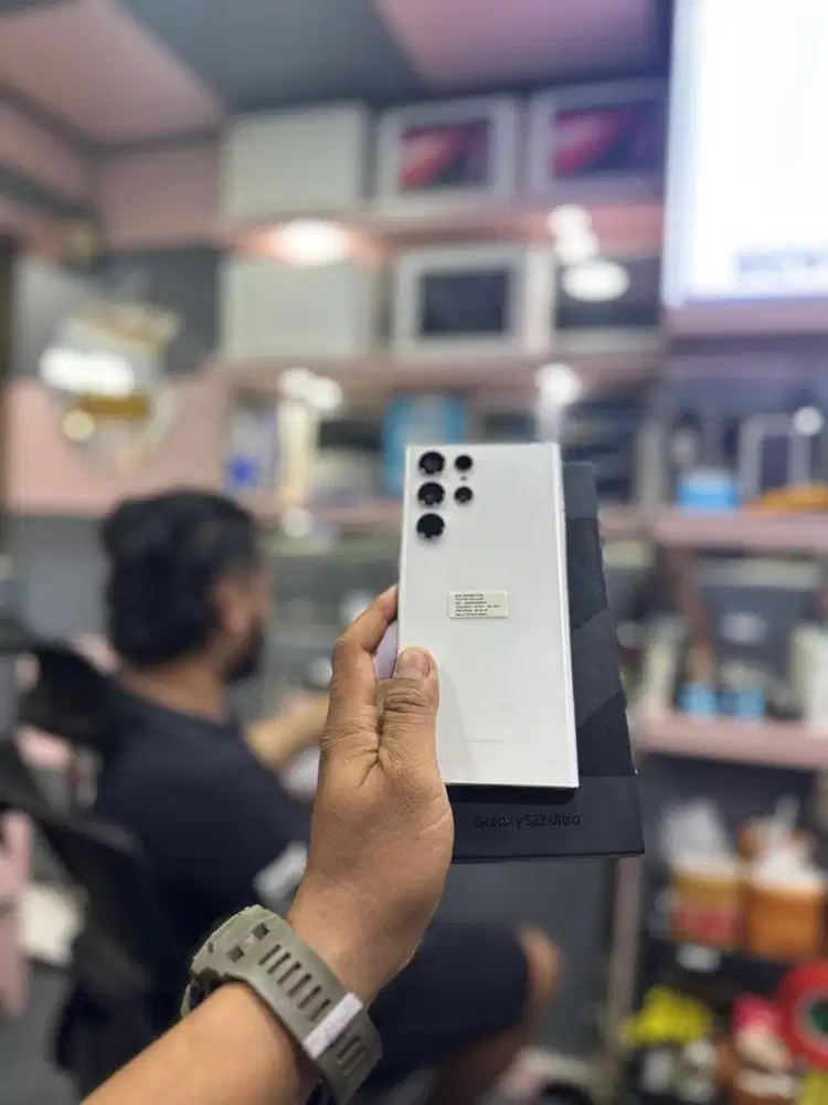 Samsung S22 Ultra 5G 12/512Gb Sein Fullset Nominus Tinggal Pakai