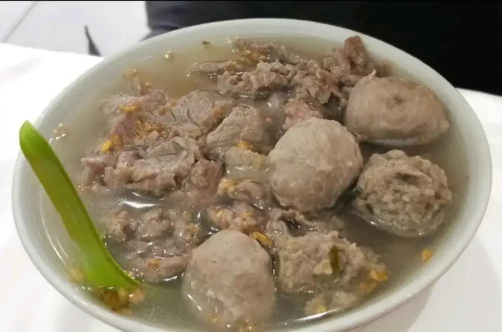 Butuh art dan bantu jualan online