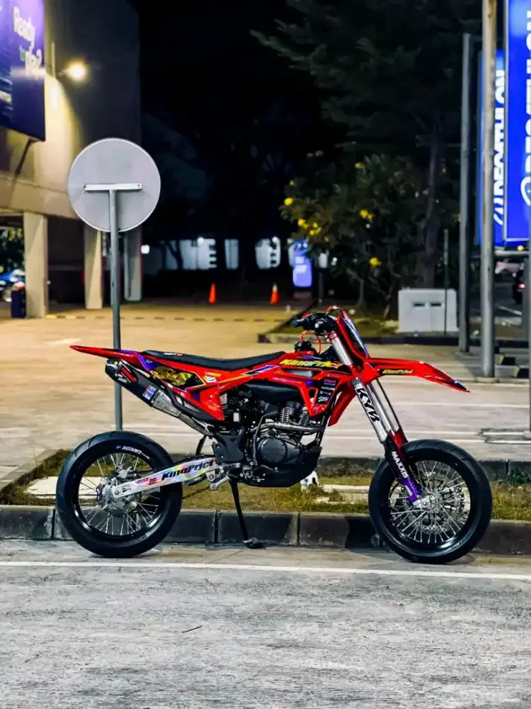 Di jual lagi butuh duit