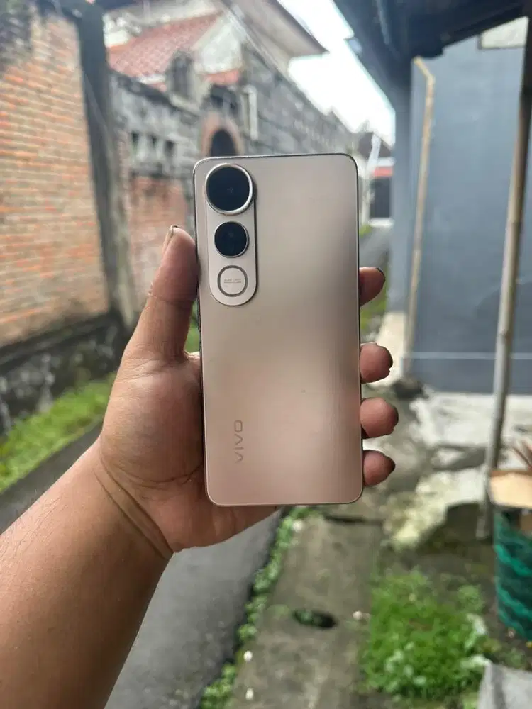 Vivo v50 lite 8/128 hp+dusbook